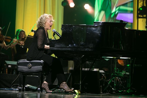 Carole King performs at the 2014 Power of Love gala.